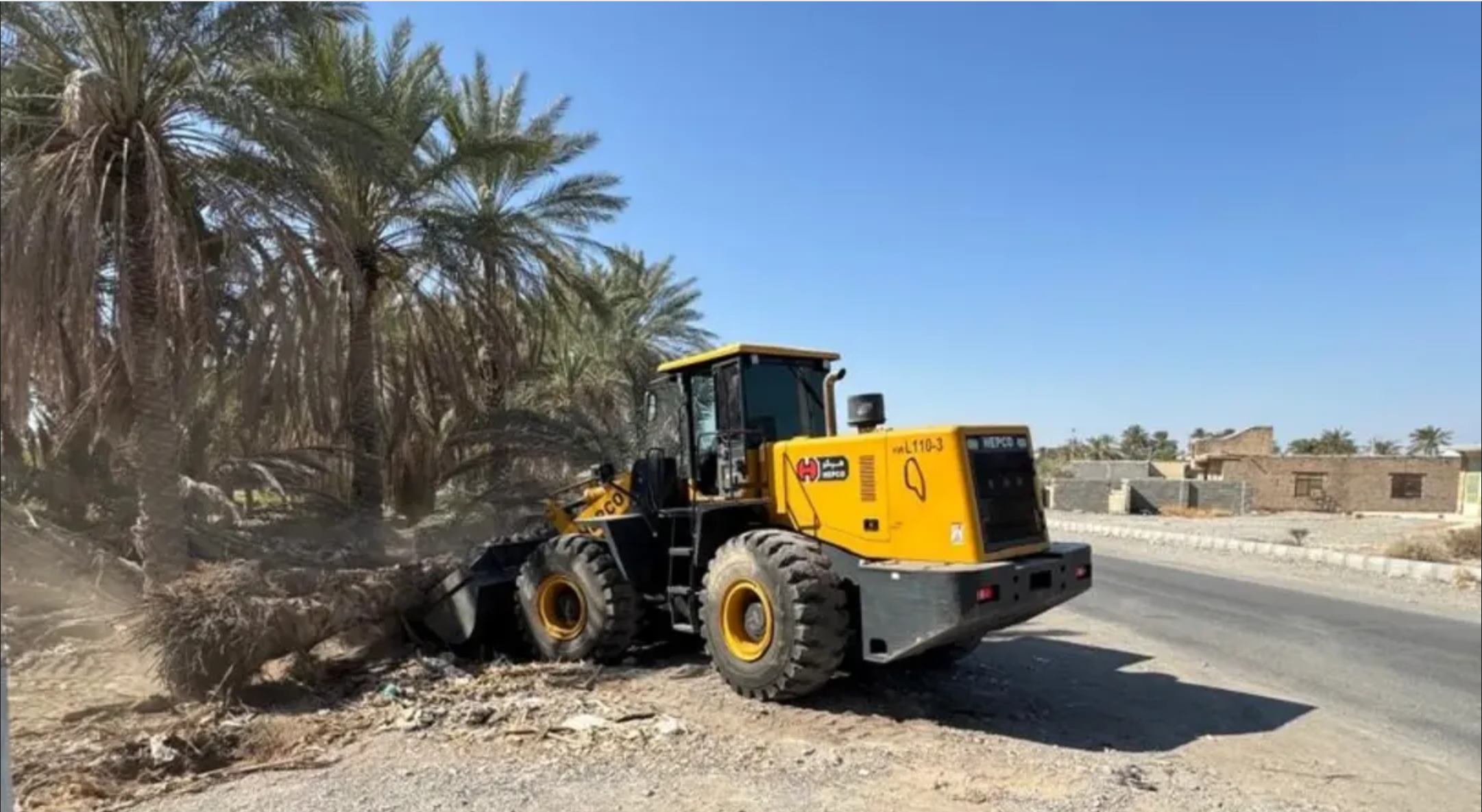 بازگشایی و تعریض خیابان شهر منتهی به روستایی ریگدراز و هامین